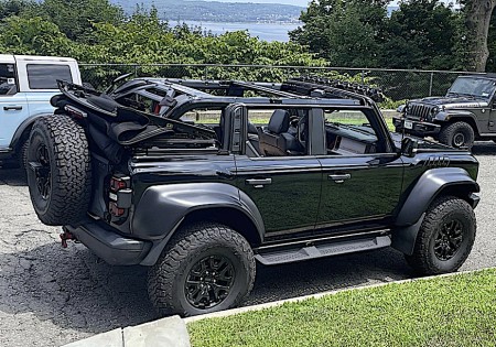 FORD BRONCO CABRIO SOFTTOP JEEP 4x4 (2025)